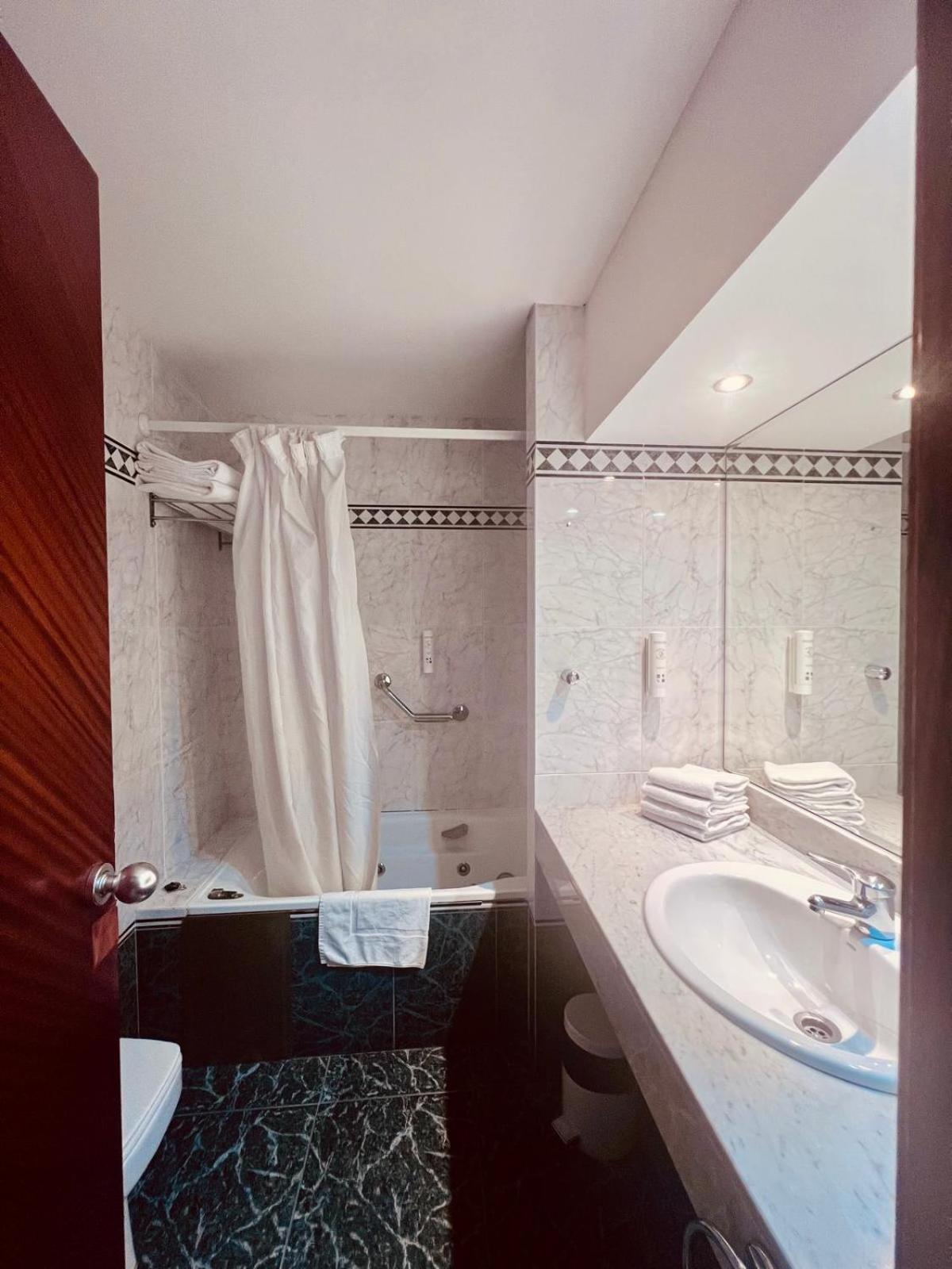 Hotel Itc Ciudad De Аро Экстерьер фото
